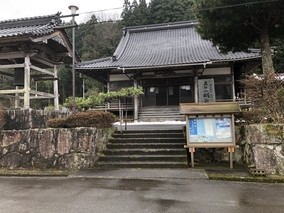 明泉寺墓地 寂光苑納骨堂の入り口