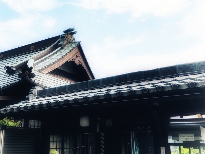 西敬本廟の外観